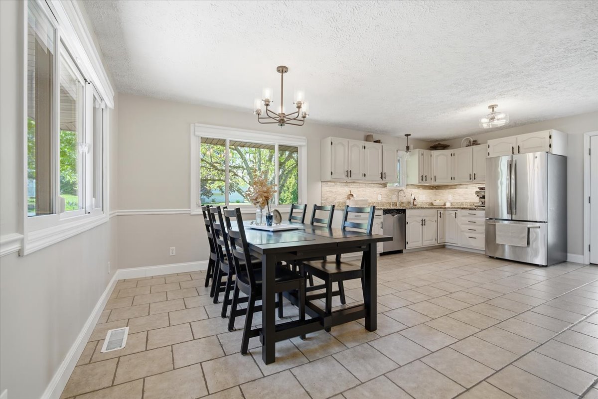 Bloomington, IL 61705