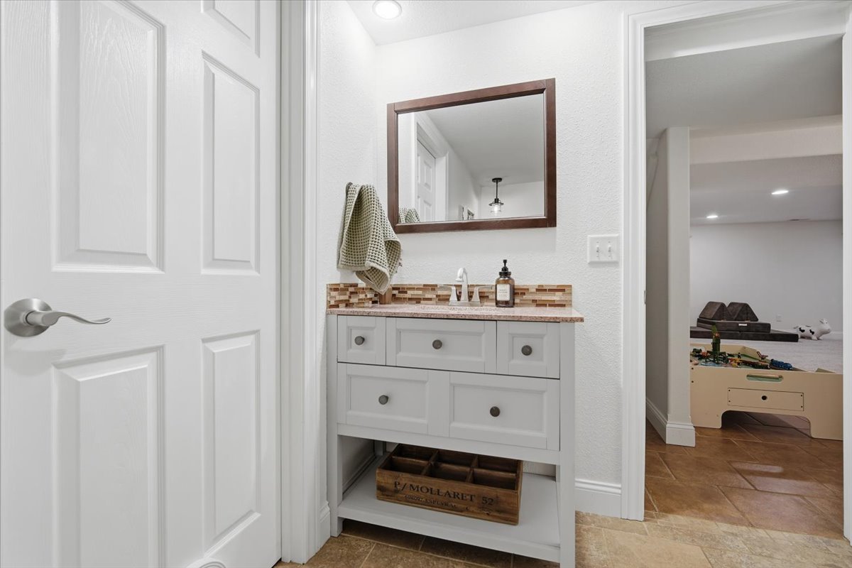 Bloomington, IL 61705