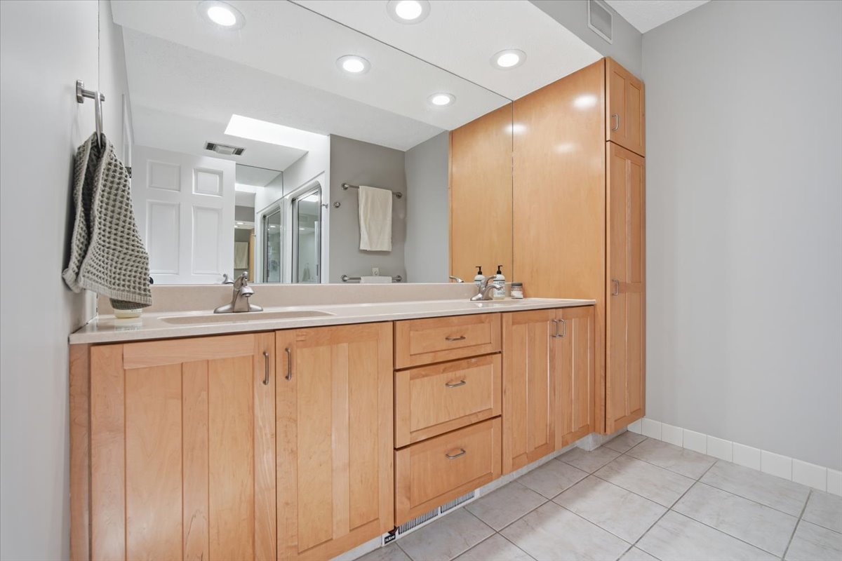 Bloomington, IL 61705