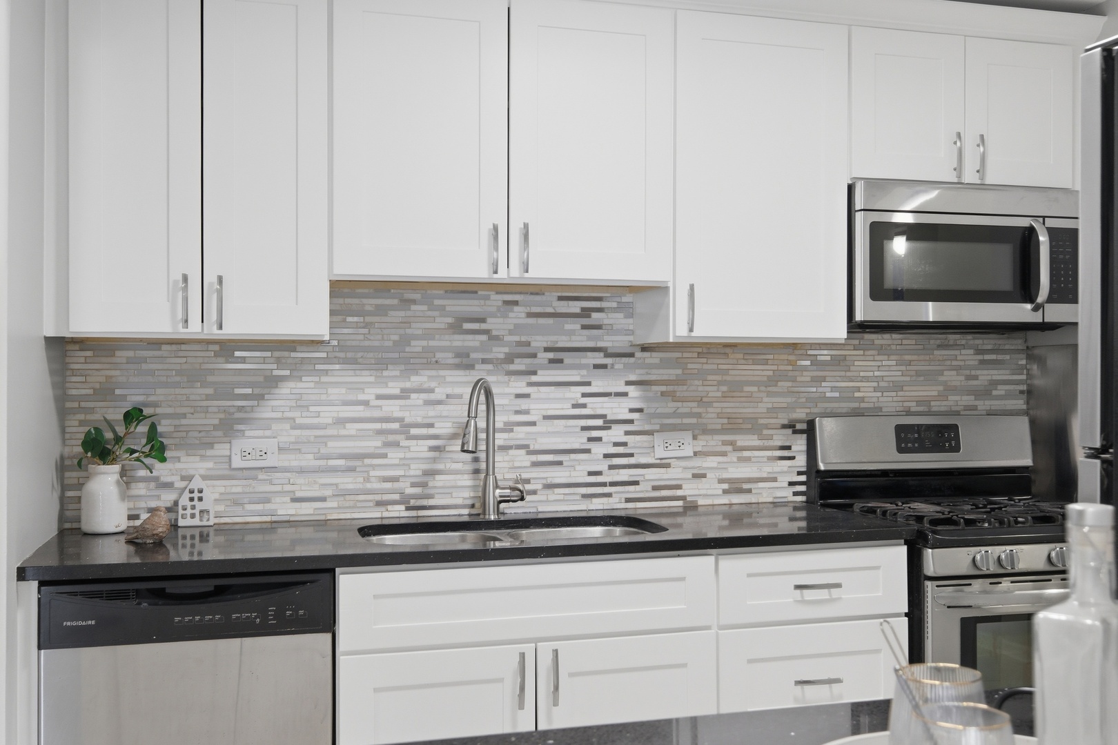 5001 Carriage Way Drive #116, Rolling Meadows, IL 60008