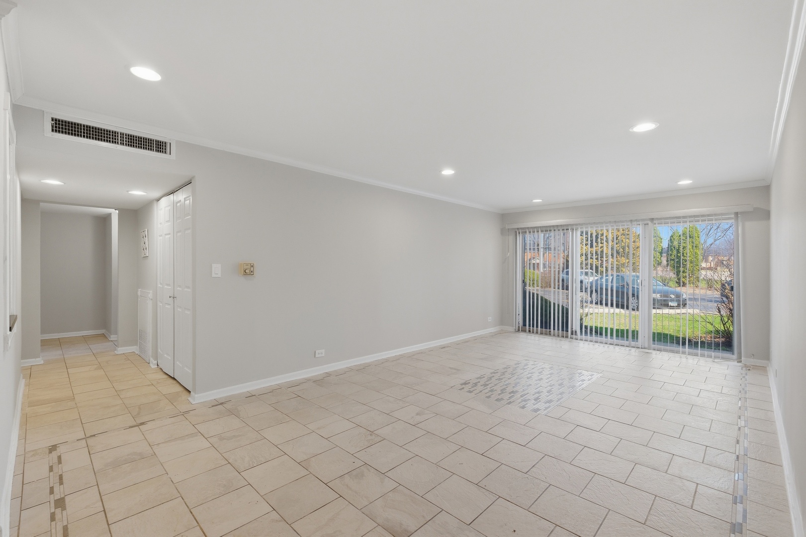 5001 Carriage Way Drive #116, Rolling Meadows, IL 60008