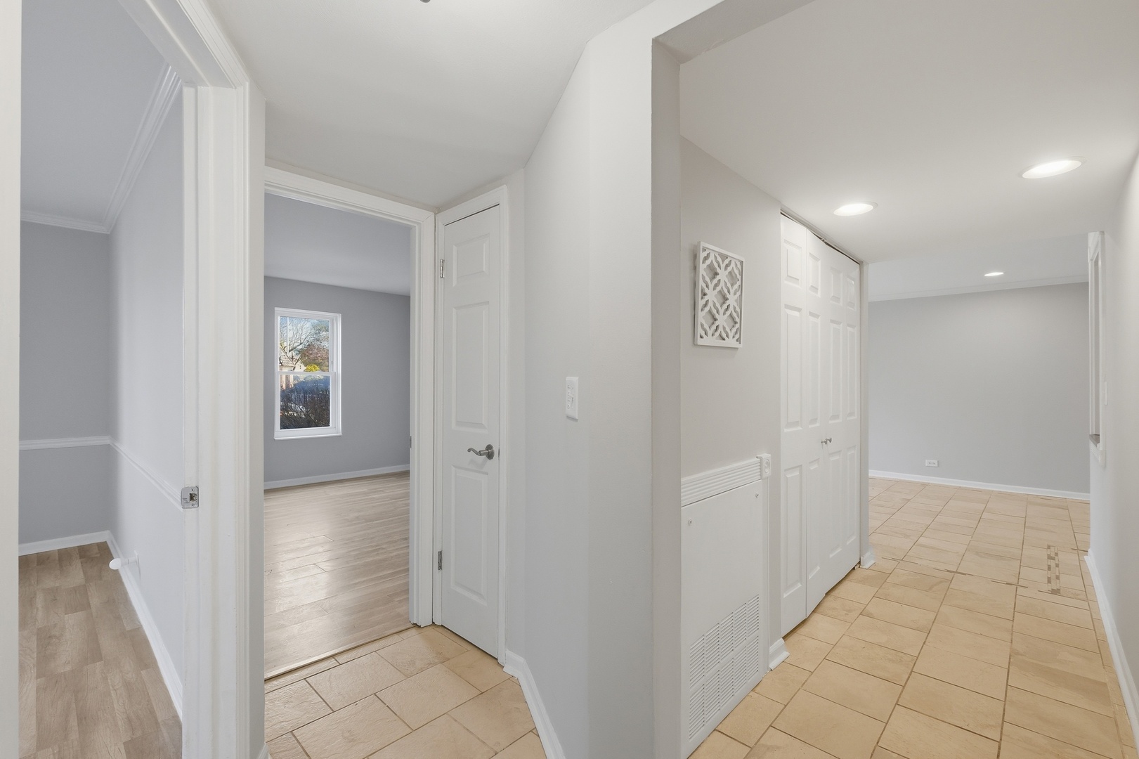 5001 Carriage Way Drive #116, Rolling Meadows, IL 60008