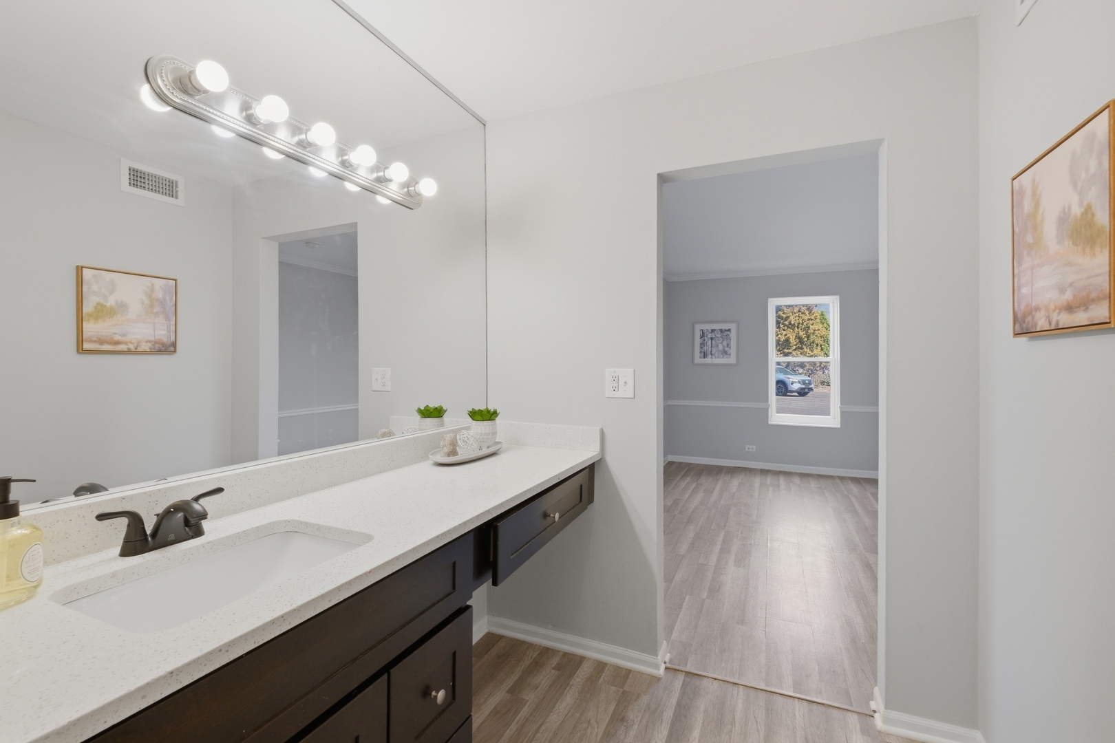 5001 Carriage Way Drive #116, Rolling Meadows, IL 60008