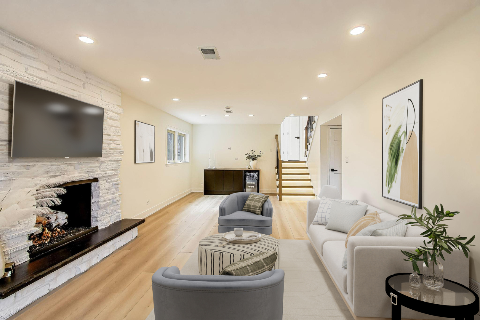 909 S Waverly Place, Mount Prospect, IL 60056