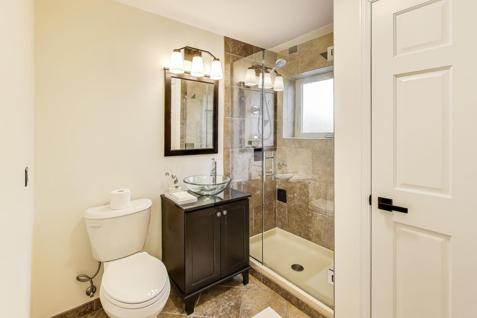 909 S Waverly Place, Mount Prospect, IL 60056