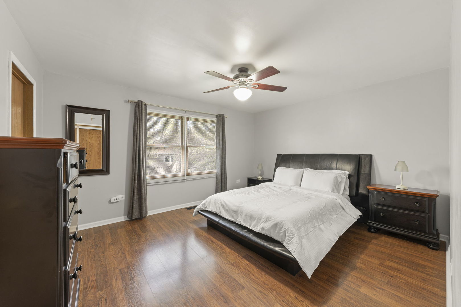 322 Hickory Oaks Drive, Bolingbrook, IL 60490