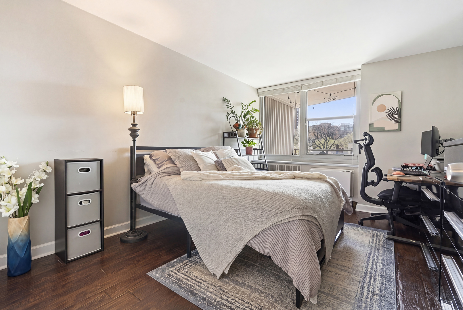 555 W Cornelia Avenue #512, Chicago, IL 60657