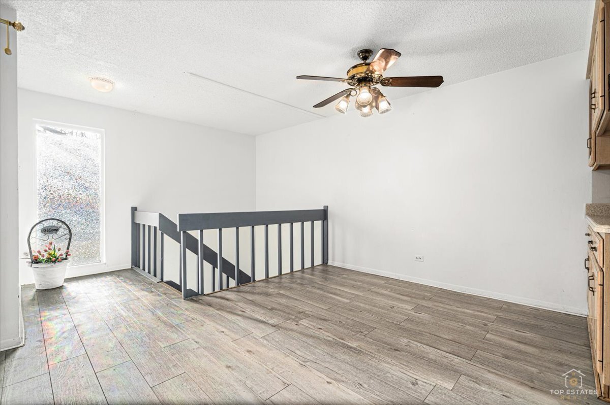 15713 ORLAN BROOK Drive #100, Orland Park, IL 60462