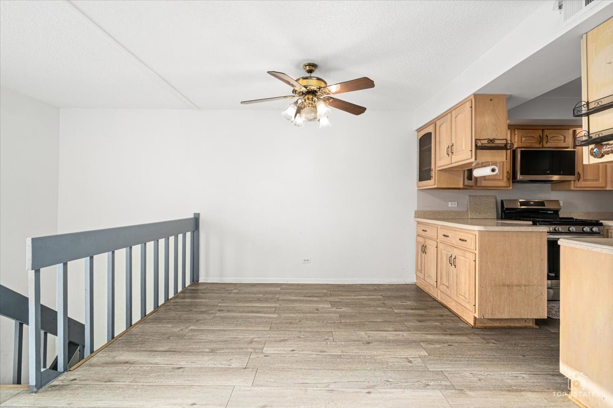 15713 ORLAN BROOK Drive #100, Orland Park, IL 60462