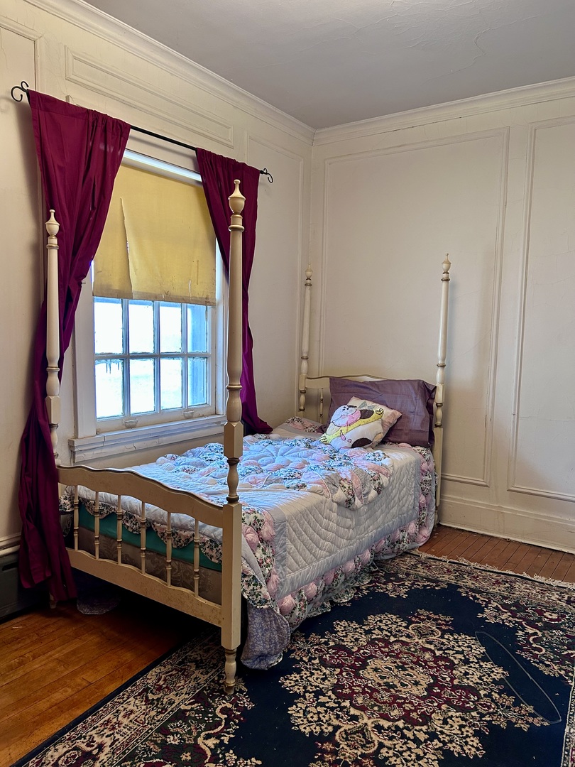 6845 S Chappel Avenue, Chicago, IL 60649