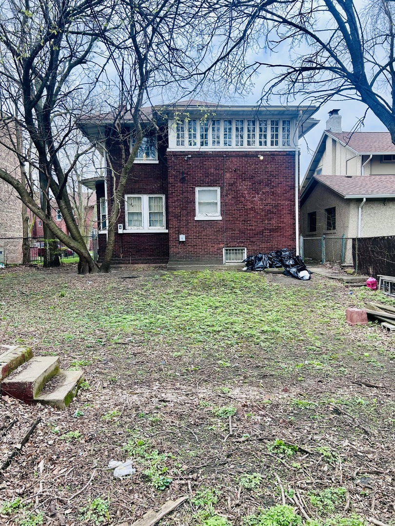 6845 S Chappel Avenue, Chicago, IL 60649