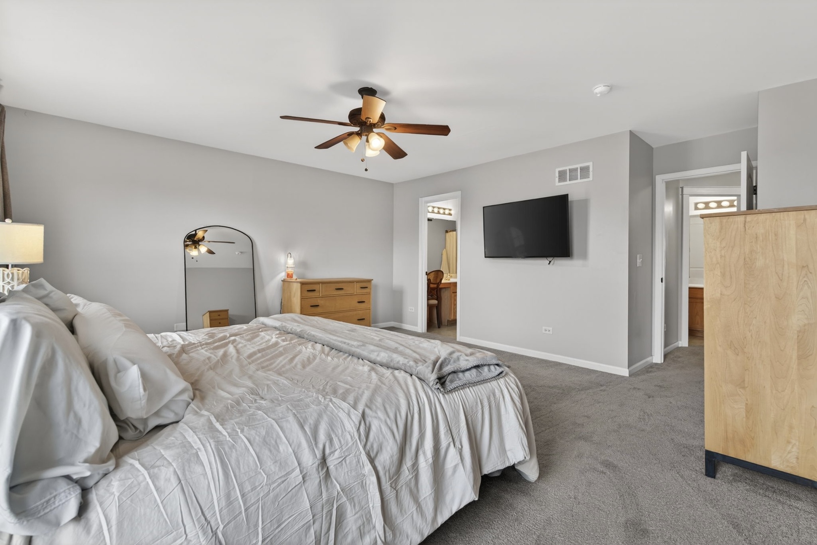 1155 Indian Grass Court, Minooka, IL 60447