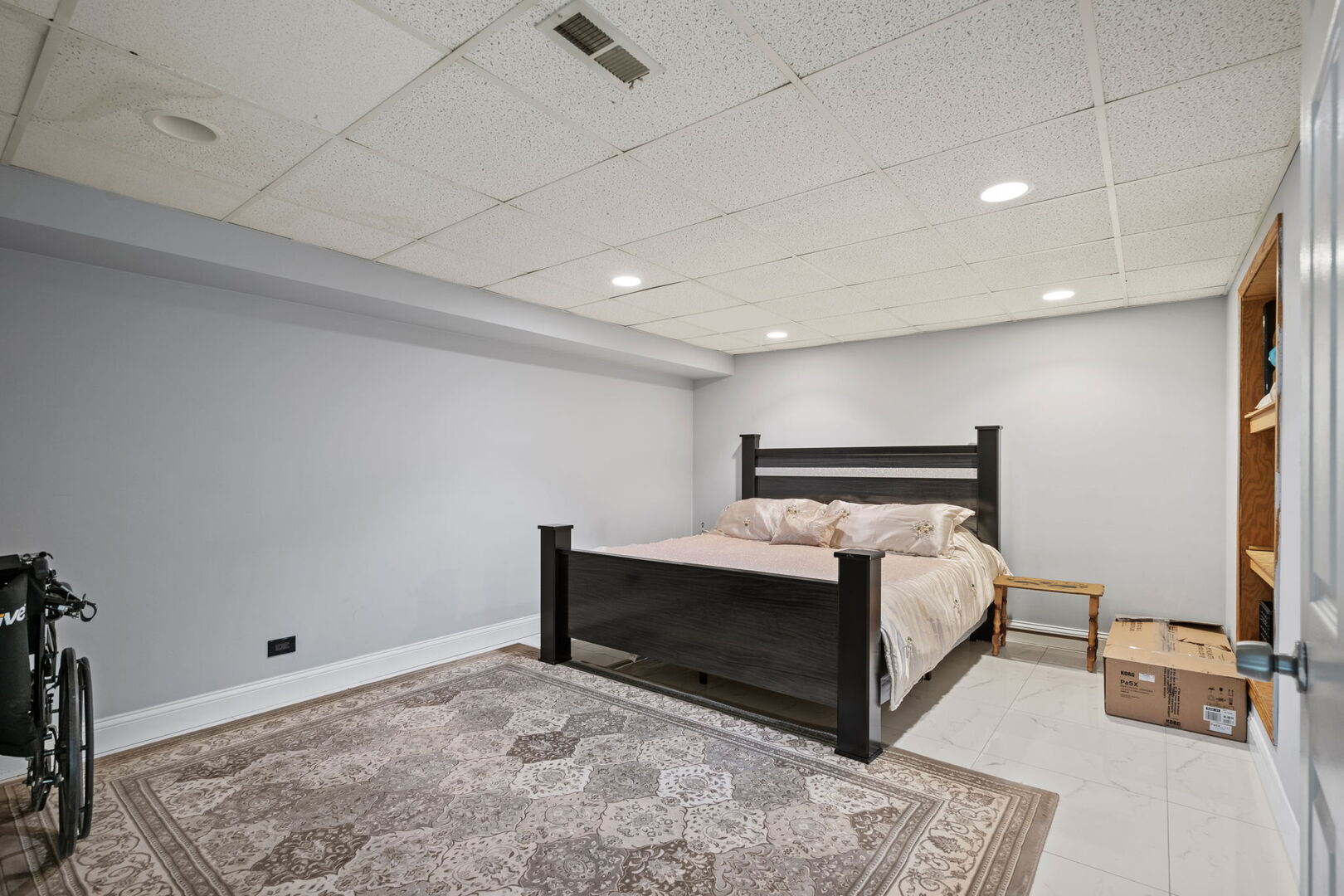 1542 WOODCREEK Trail, Bartlett, IL 60103