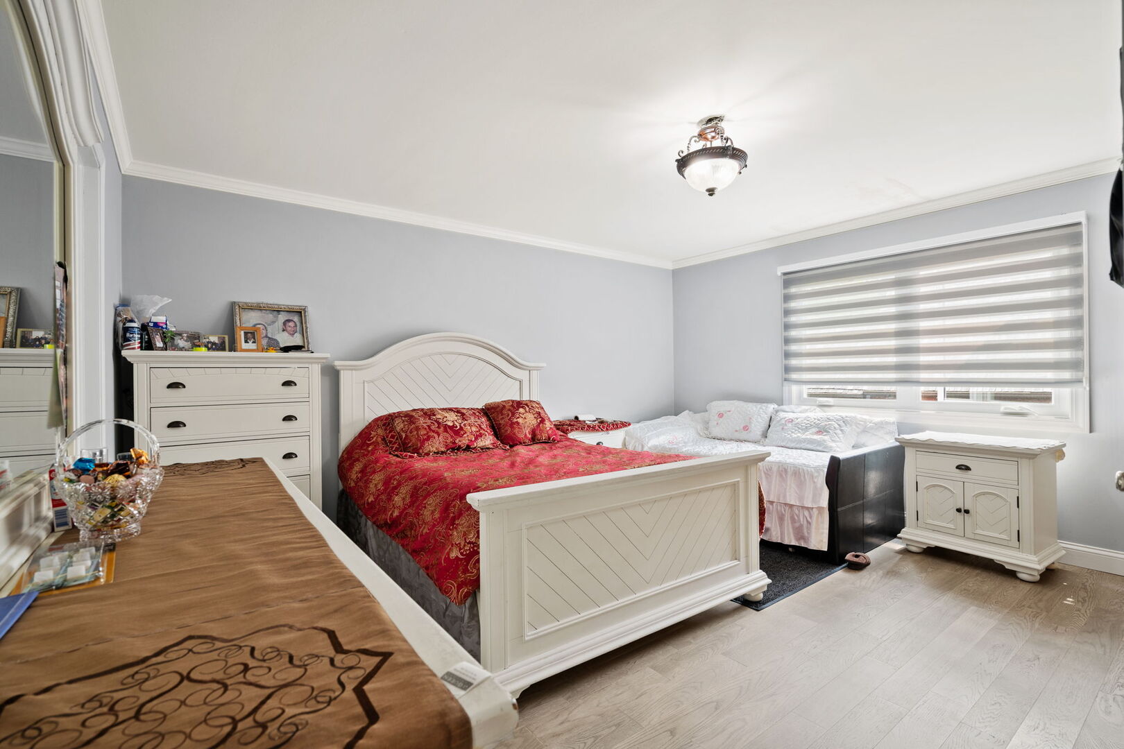 1542 WOODCREEK Trail, Bartlett, IL 60103