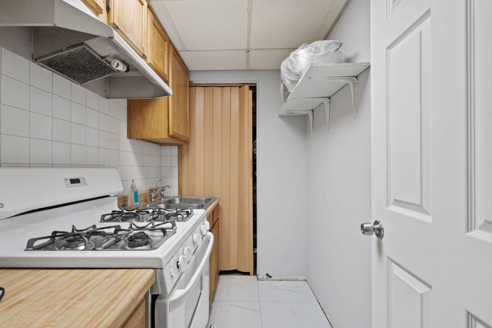 1542 WOODCREEK Trail, Bartlett, IL 60103