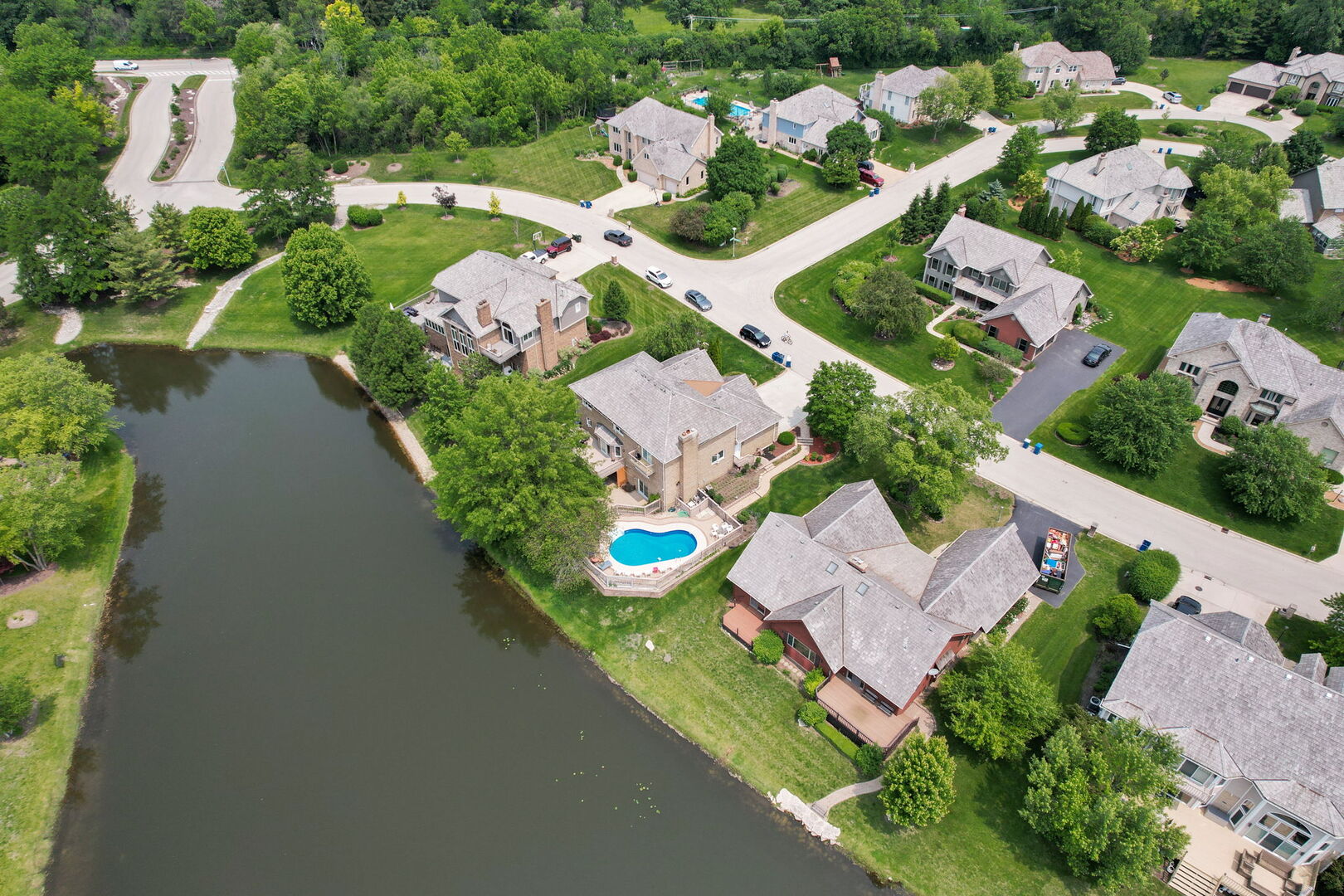 1542 WOODCREEK Trail, Bartlett, IL 60103