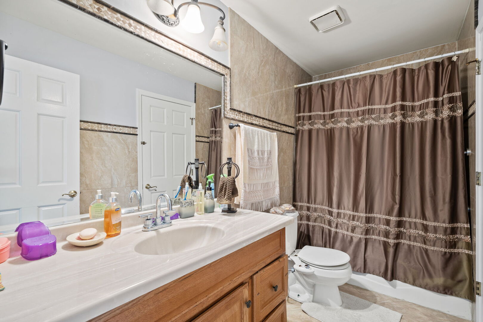 1542 WOODCREEK Trail, Bartlett, IL 60103