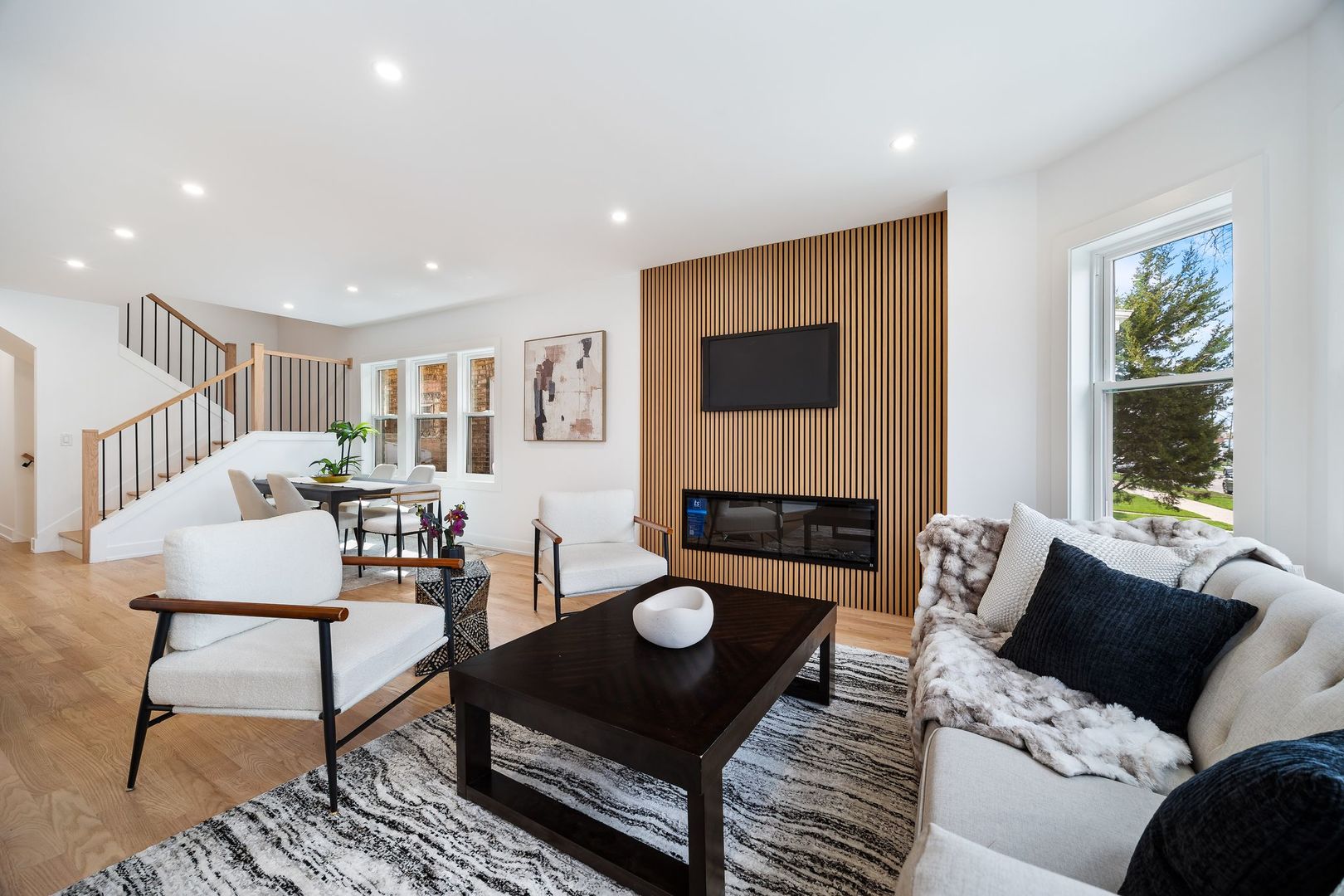 3631 N Sayre Avenue, Chicago, IL 60634