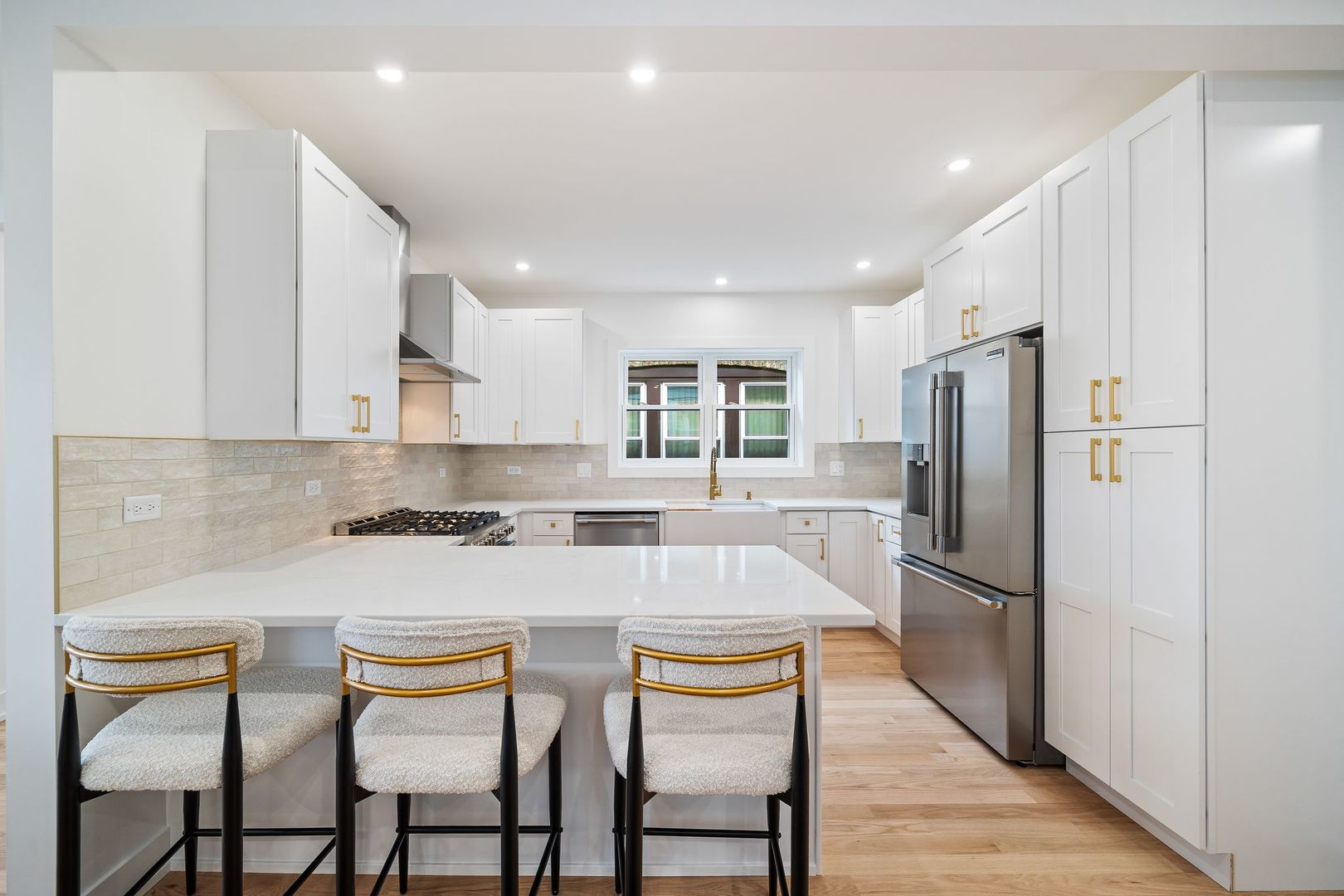 3631 N Sayre Avenue, Chicago, IL 60634