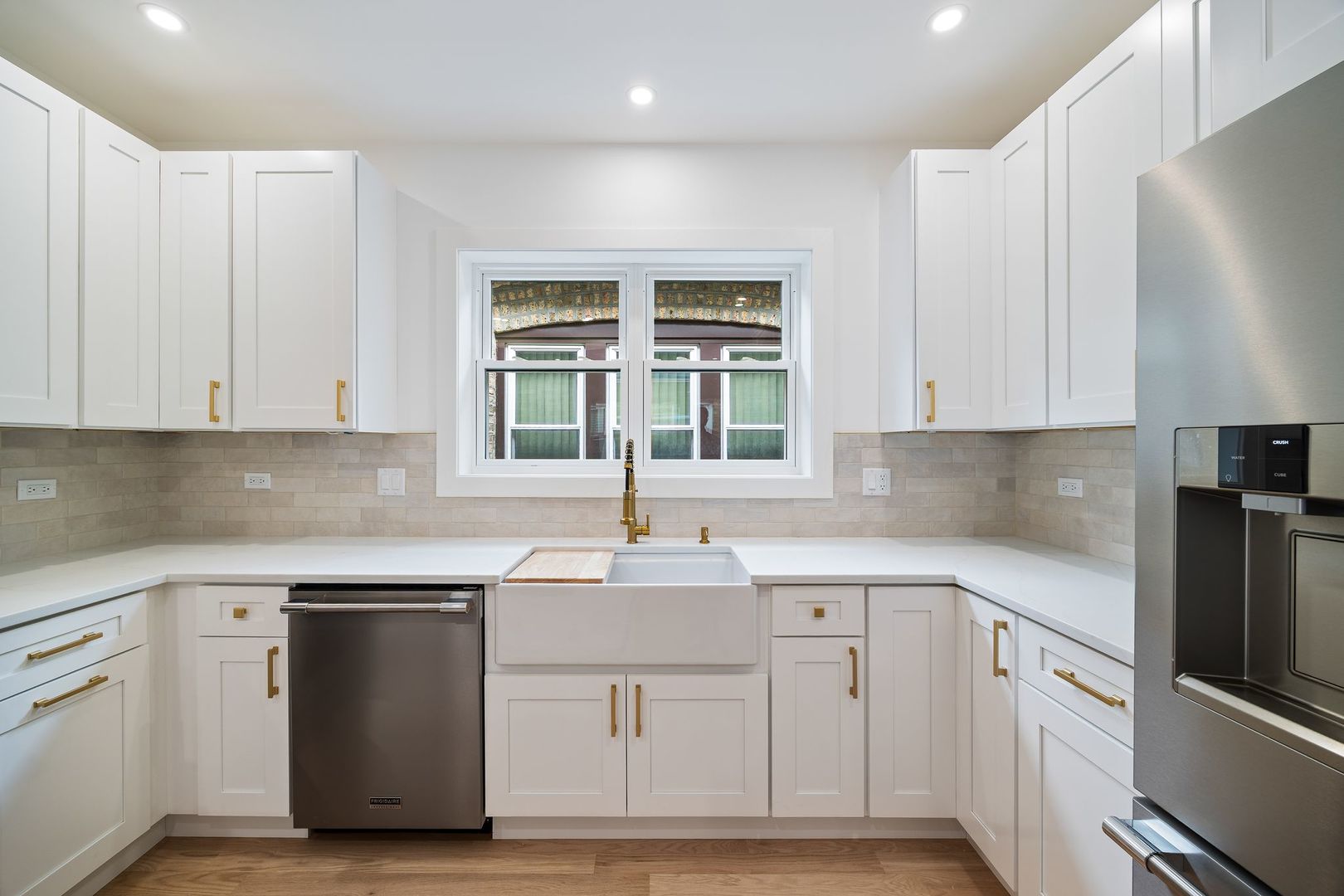 3631 N Sayre Avenue, Chicago, IL 60634