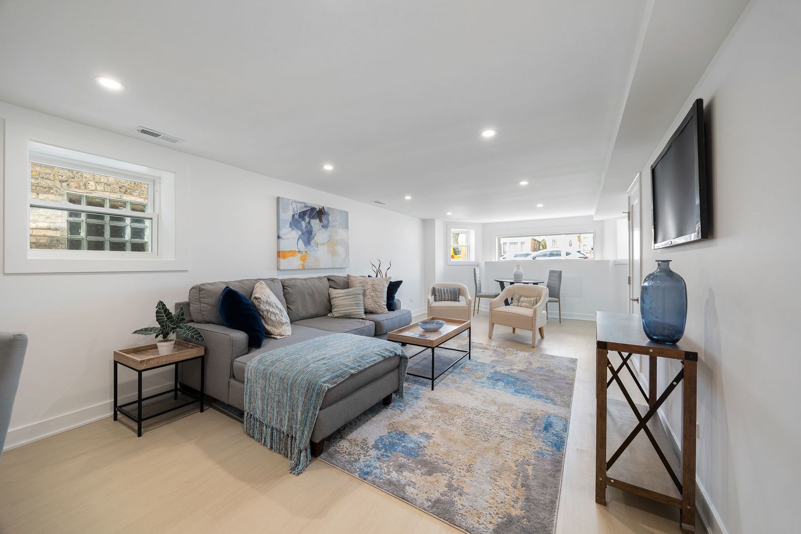 3631 N Sayre Avenue, Chicago, IL 60634