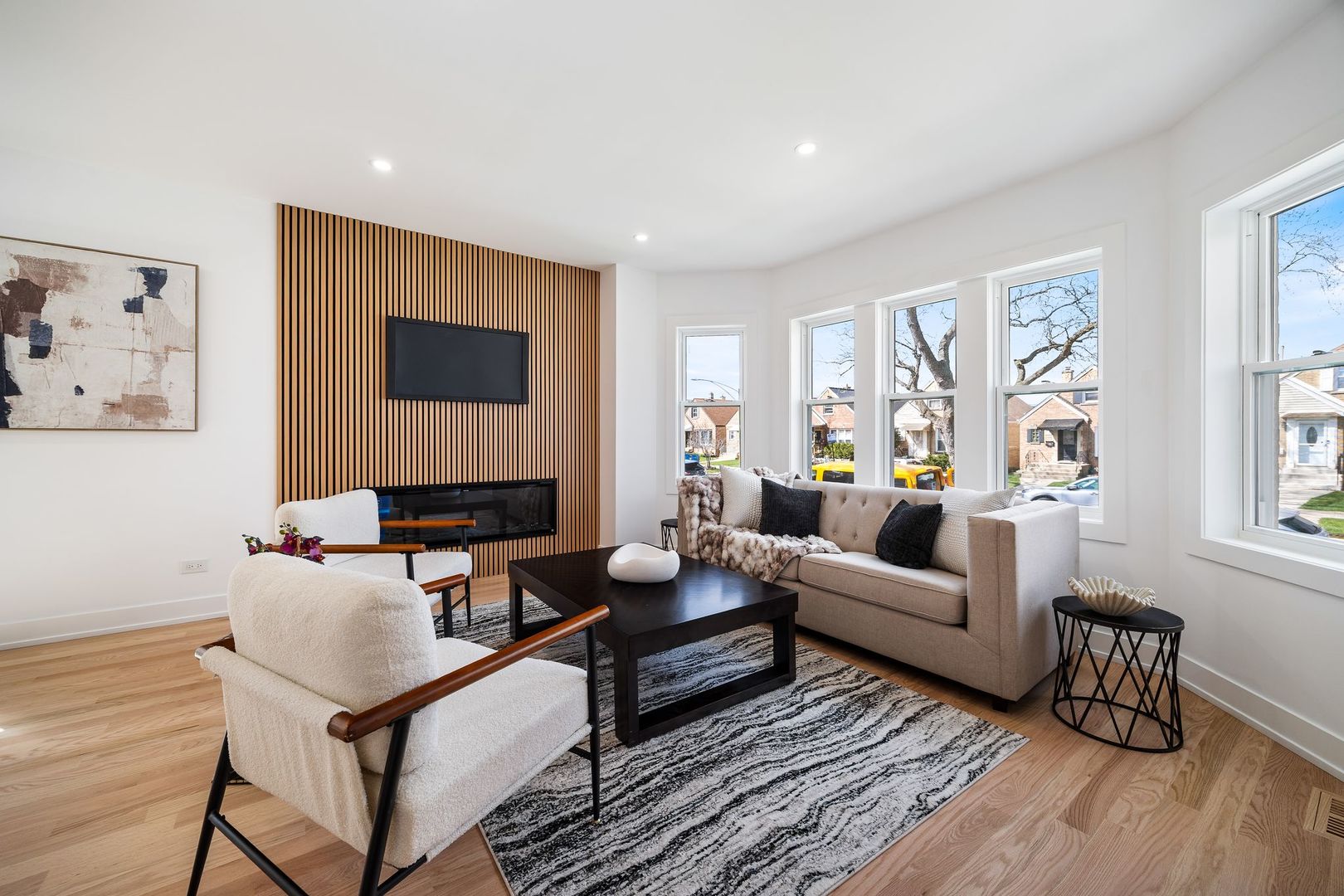 3631 N Sayre Avenue, Chicago, IL 60634