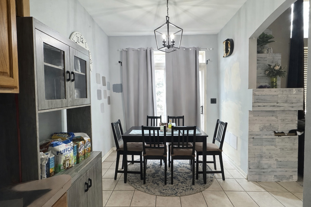 144 Hidden Pond Circle, Aurora, IL 60504