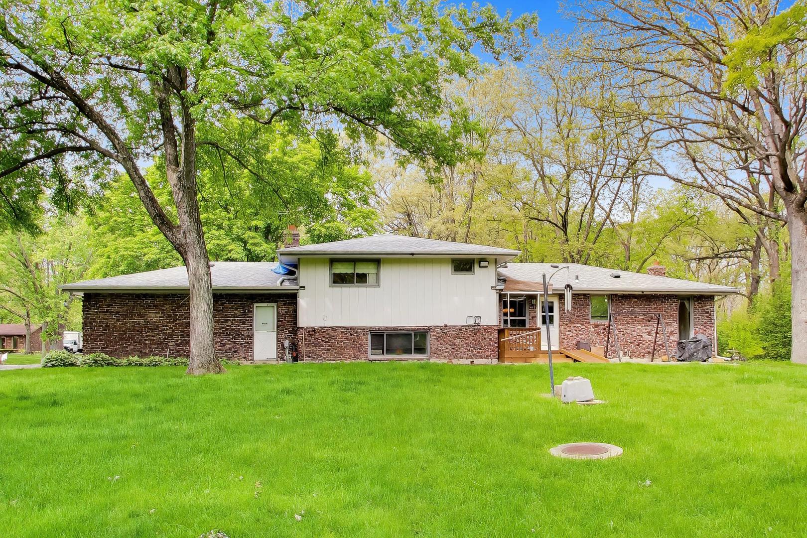 26339 S Woodlawn Avenue, Crete, IL 60417