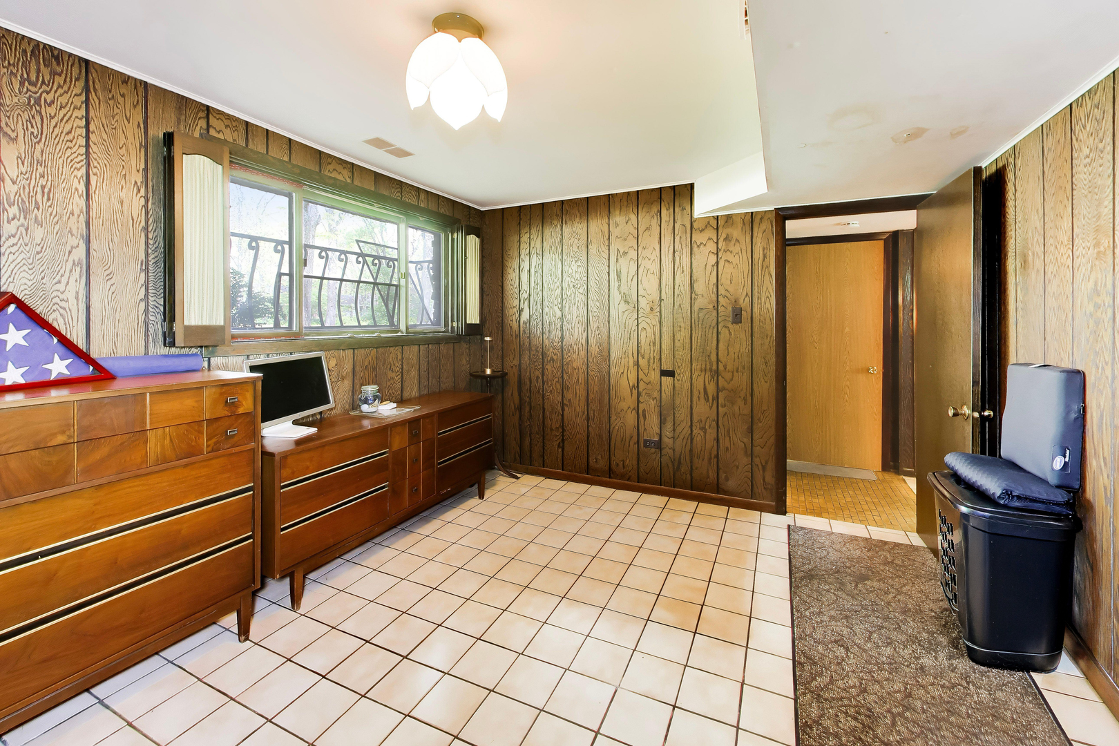 26339 S Woodlawn Avenue, Crete, IL 60417