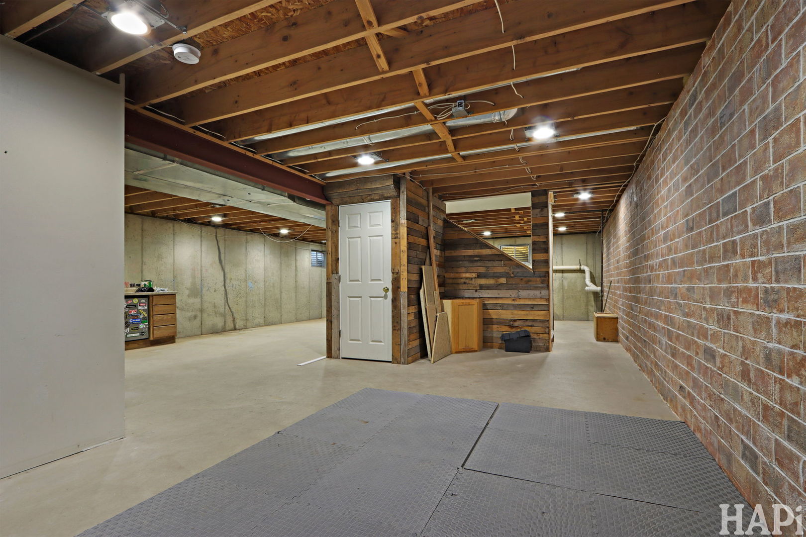 2211 Hazelwood Drive, McHenry, IL 60051