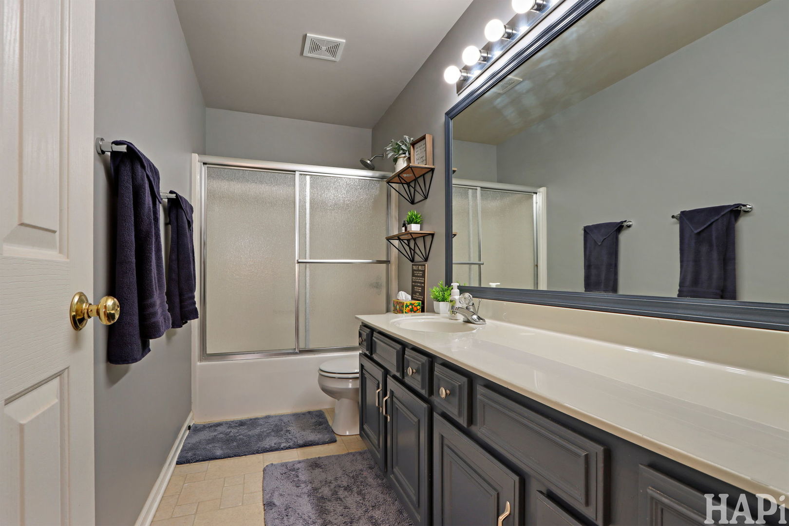 2211 Hazelwood Drive, McHenry, IL 60051