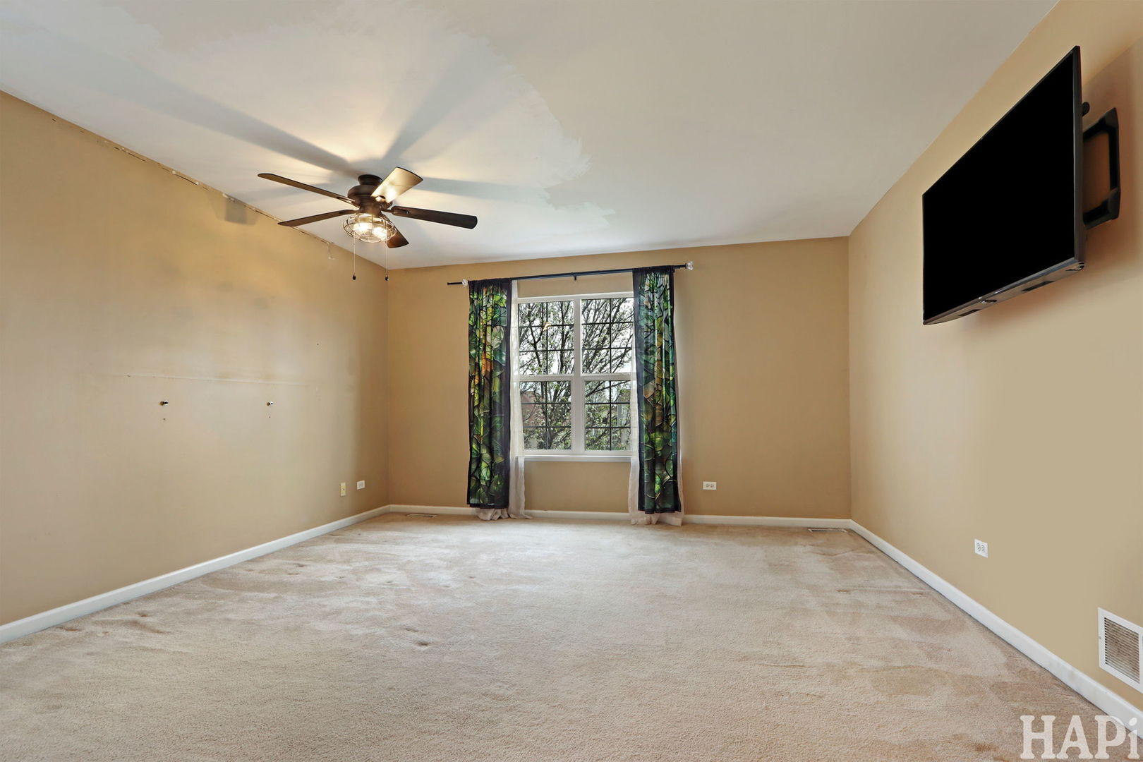 2211 Hazelwood Drive, McHenry, IL 60051