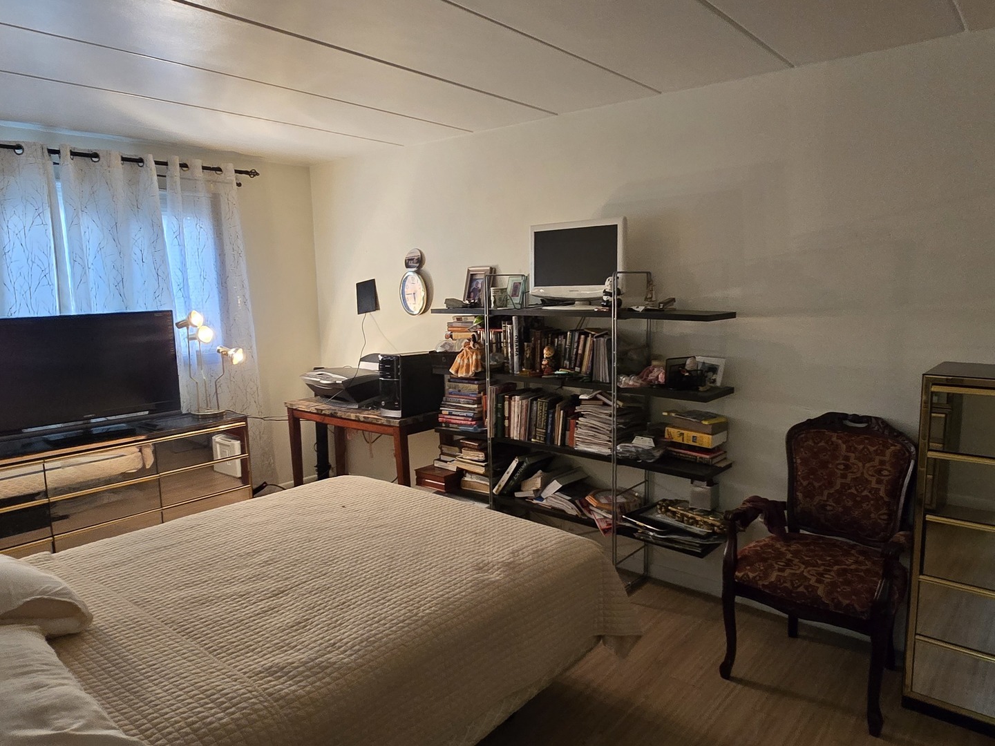 9637 S Keeler Avenue #1E, Oak Lawn, IL 60453