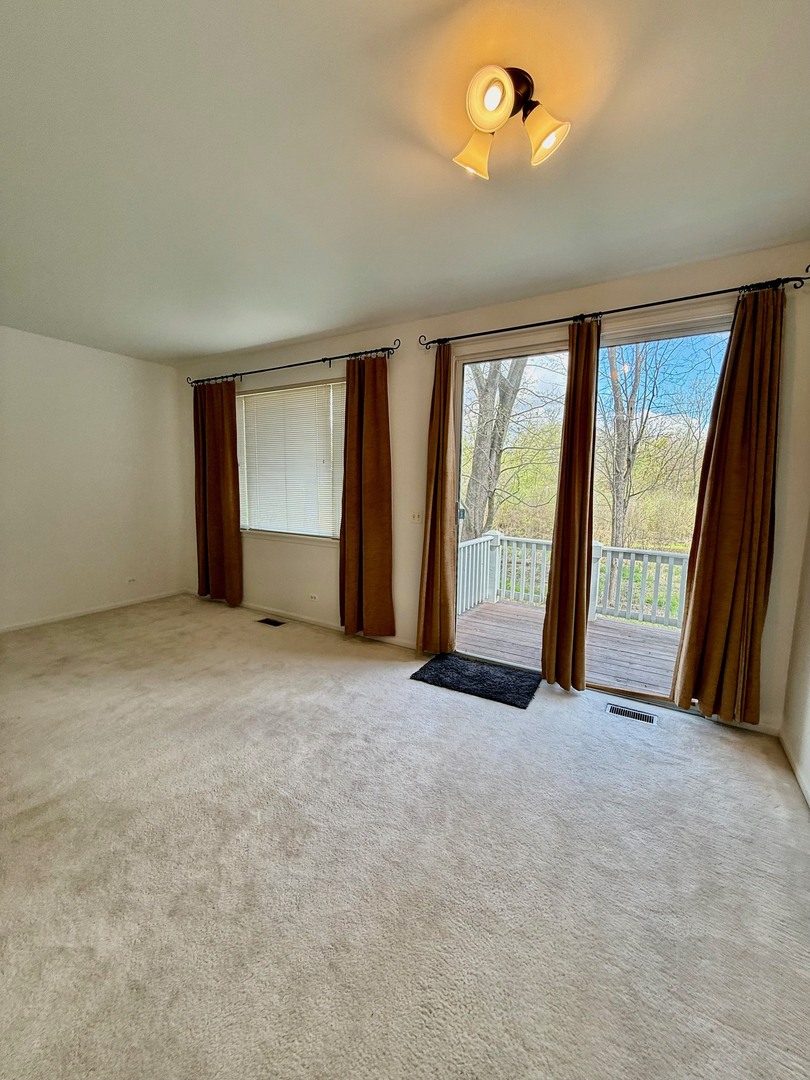 4354 Shooting Star Drive, Island Lake, IL 60042