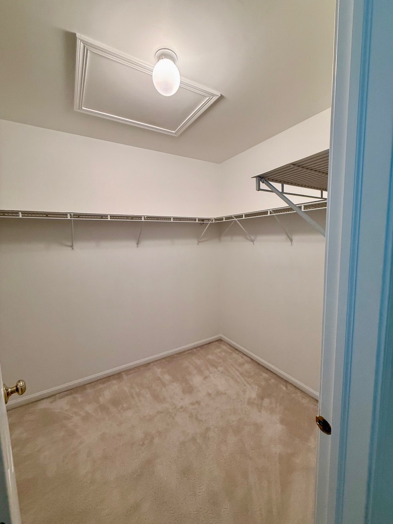 4354 Shooting Star Drive, Island Lake, IL 60042