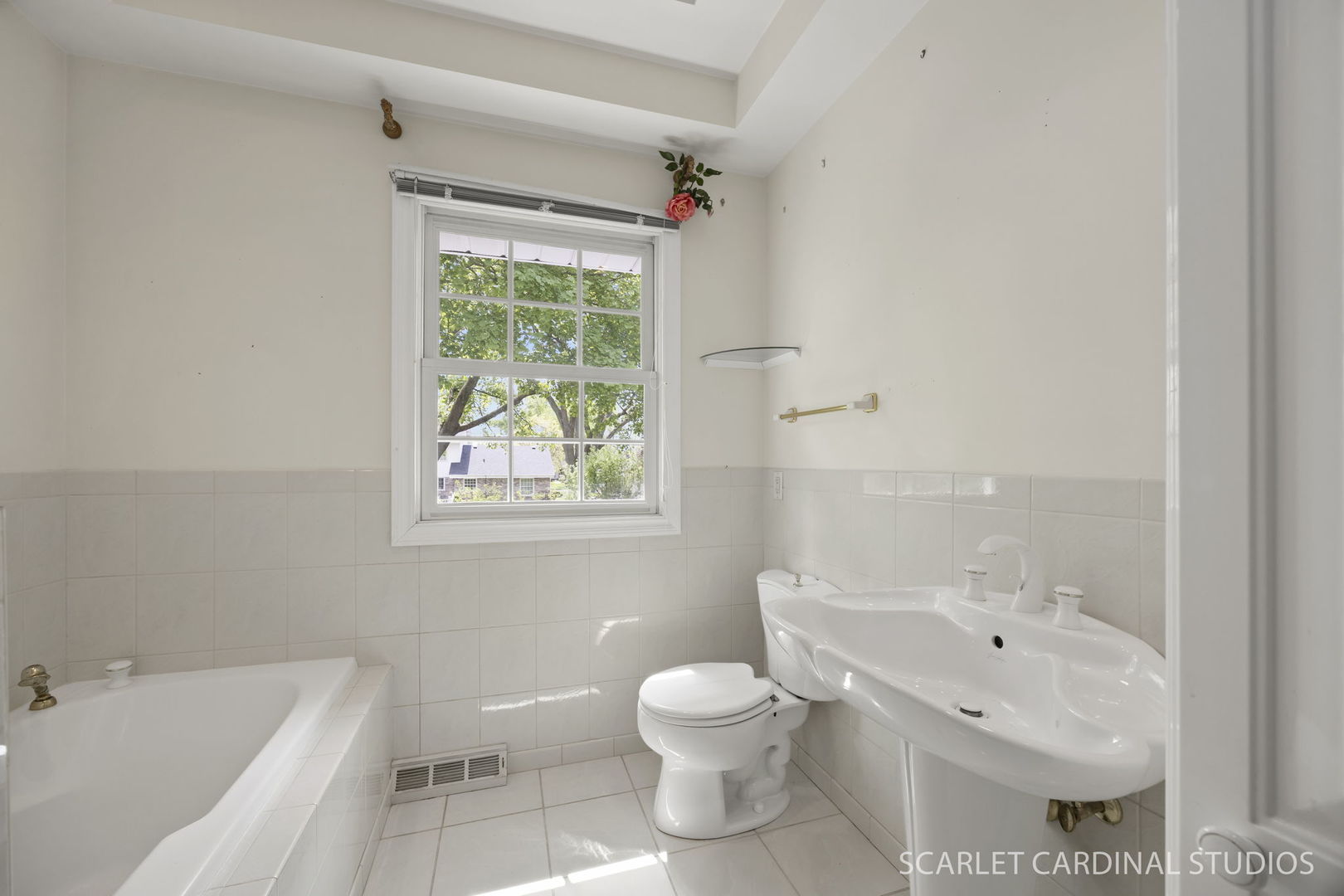 170 Shelley Lane, Wheaton, IL 60189