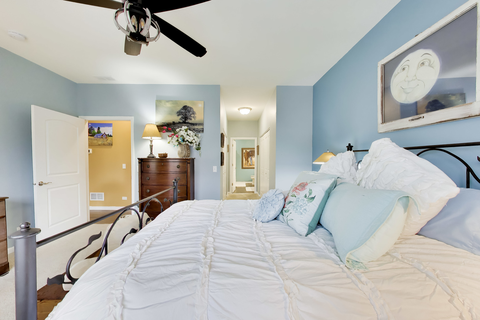 927 Camden Street #B, McHenry, IL 60050