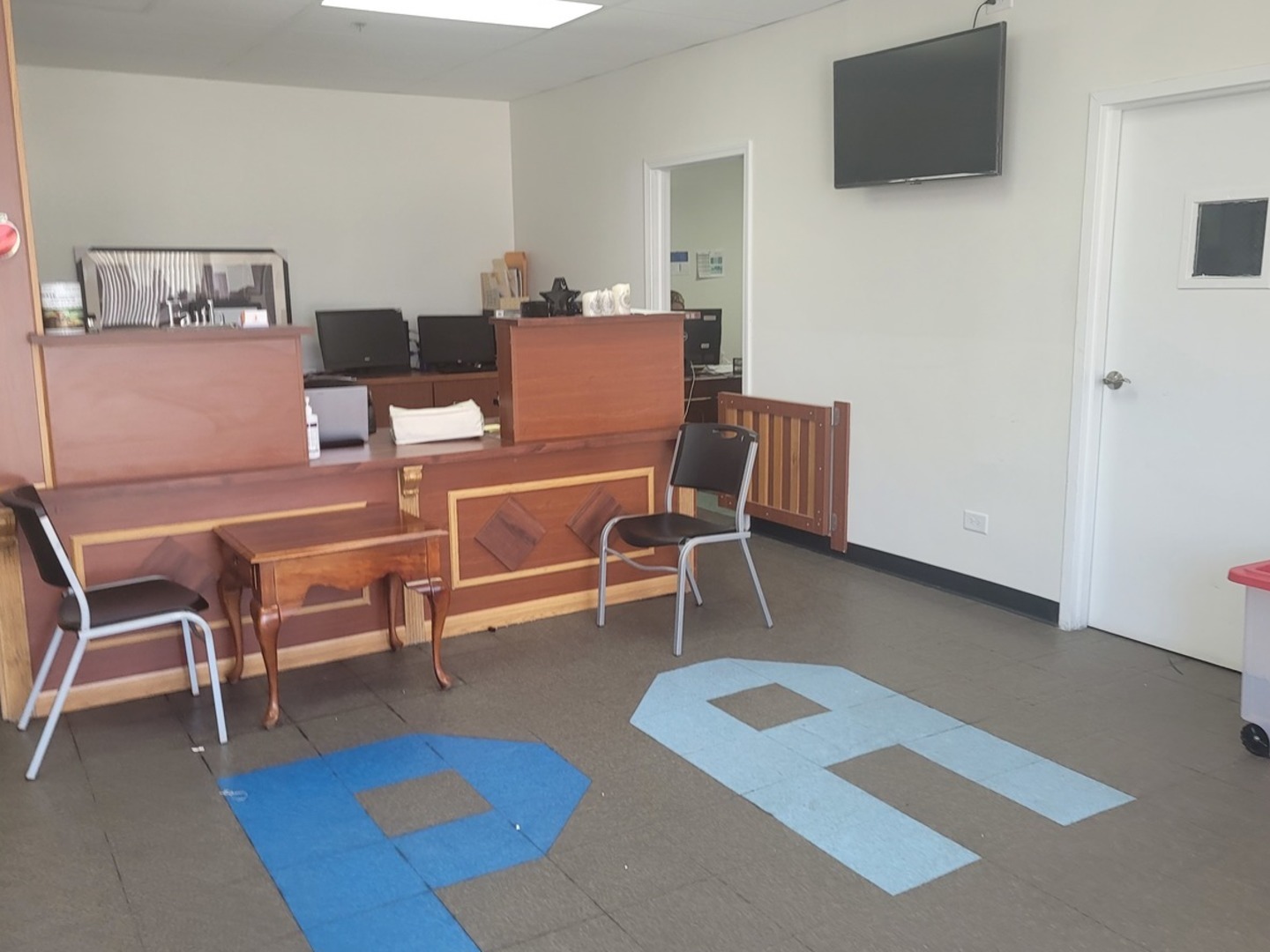 9741 Southwest Highway, Oak Lawn, IL 60453