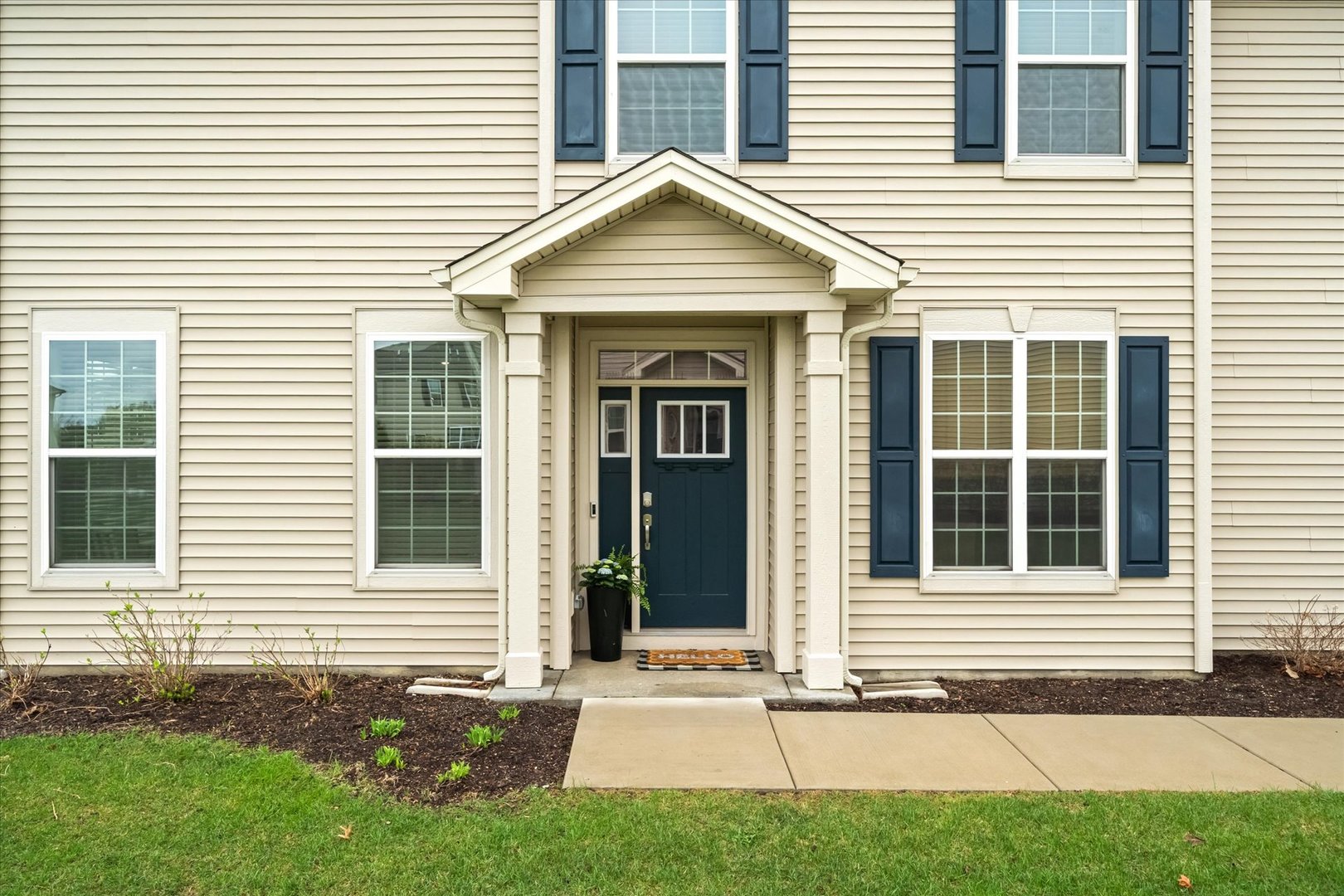 1125 Hawk Hollow Drive, Yorkville, IL 60560