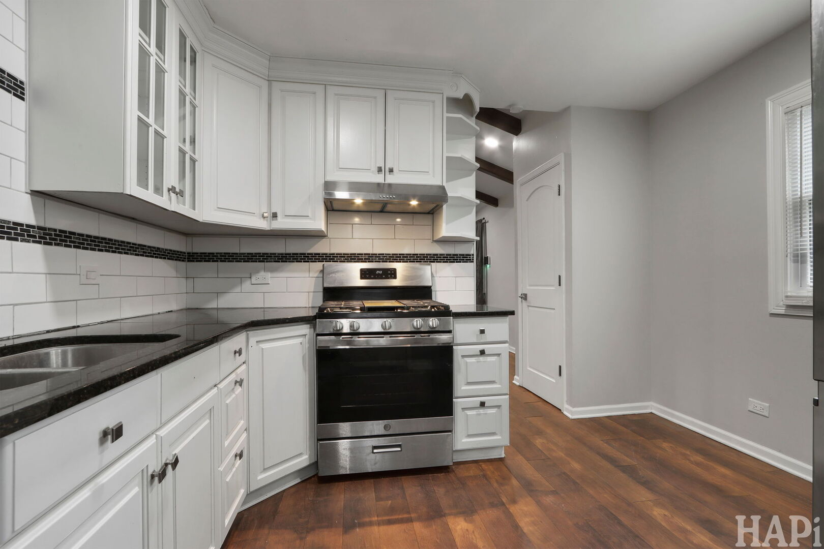 38132 N Manor Avenue, Beach Park, IL 60087