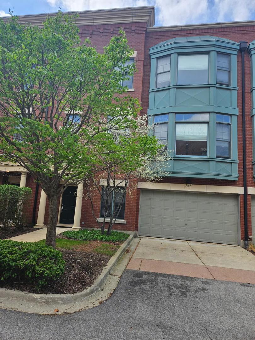 147 River Walk Court, Elgin, IL 60120