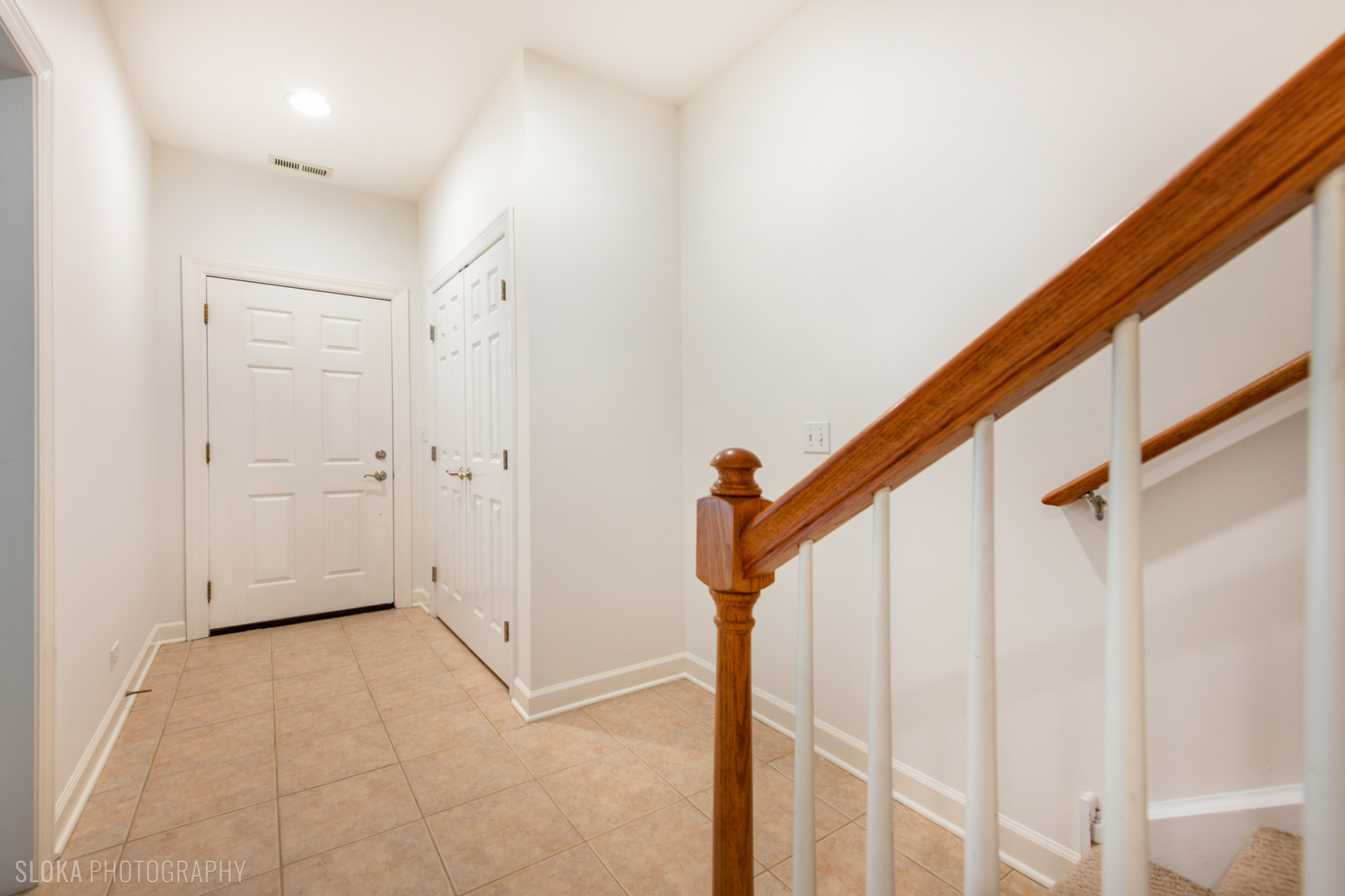 147 River Walk Court, Elgin, IL 60120