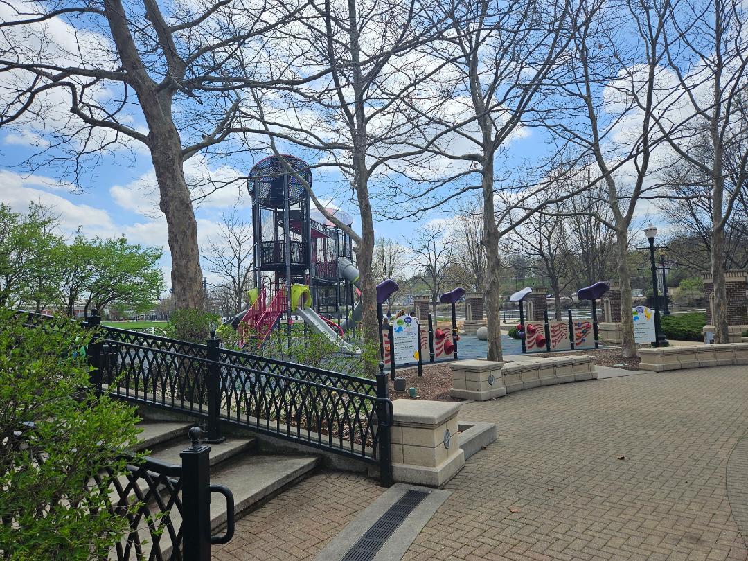 147 River Walk Court, Elgin, IL 60120