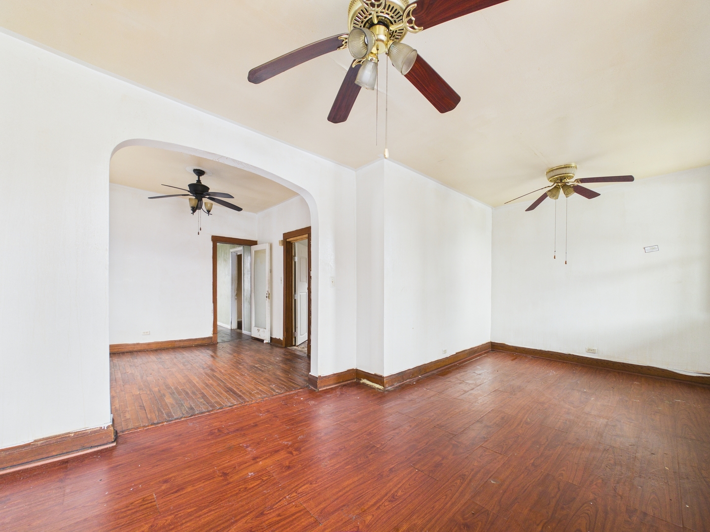 827 E 87th Place, Chicago, IL 60619