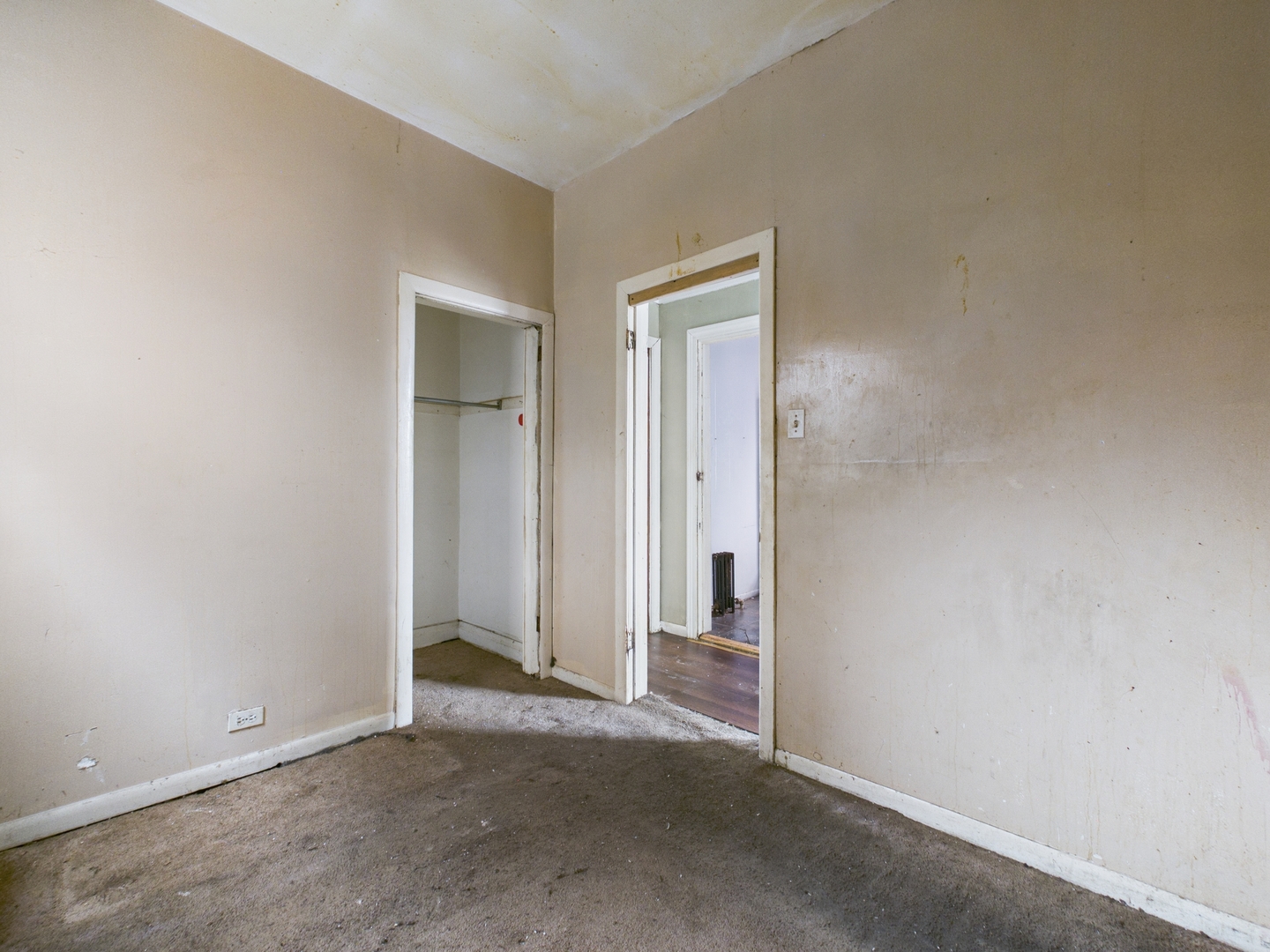 827 E 87th Place, Chicago, IL 60619