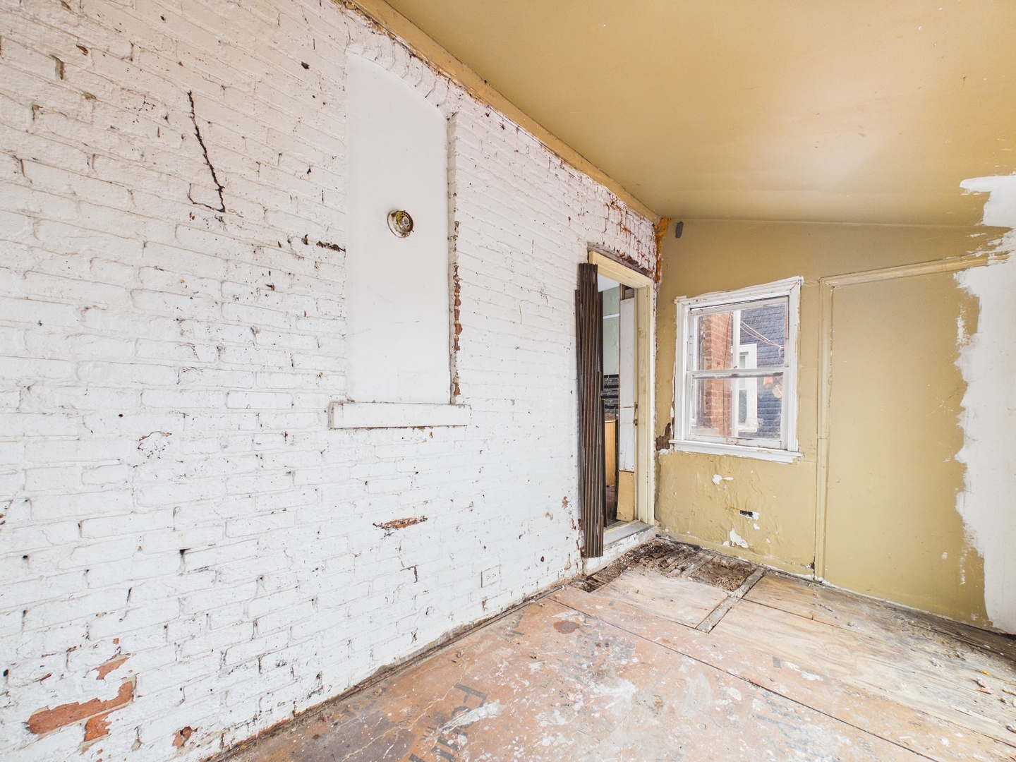 827 E 87th Place, Chicago, IL 60619