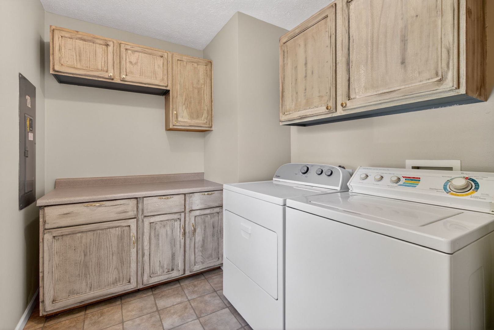 250 FOSSIL POINT Court, Wilmington, IL 60481