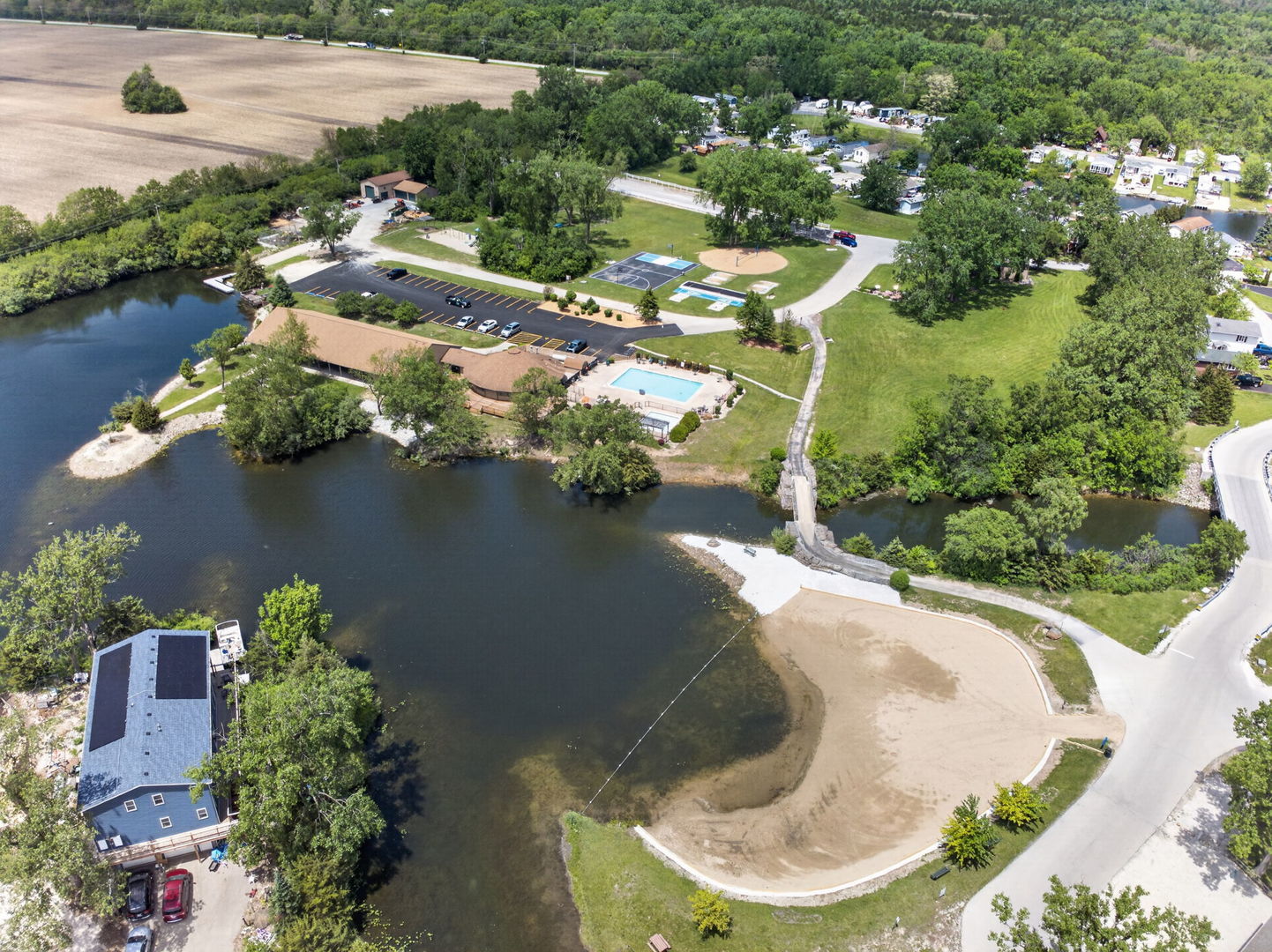 250 FOSSIL POINT Court, Wilmington, IL 60481