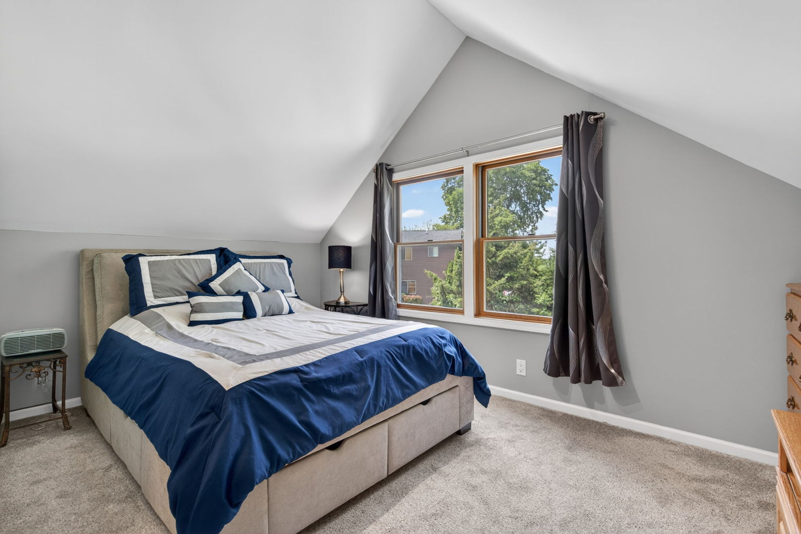 250 FOSSIL POINT Court, Wilmington, IL 60481