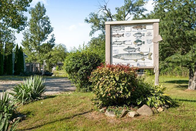 250 FOSSIL POINT Court, Wilmington, IL 60481